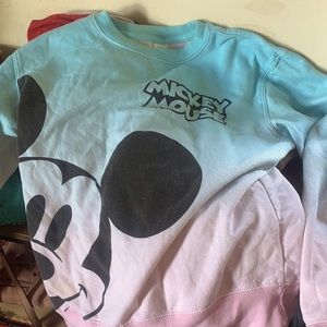 A Mickey Mouse sweat shirt too small for me now I am pregnant only wore 2 times